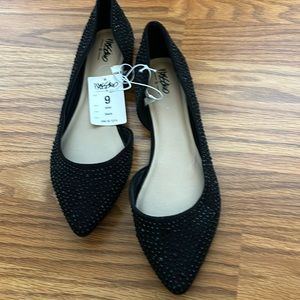 NWT Mossimo black studded flats, size 9